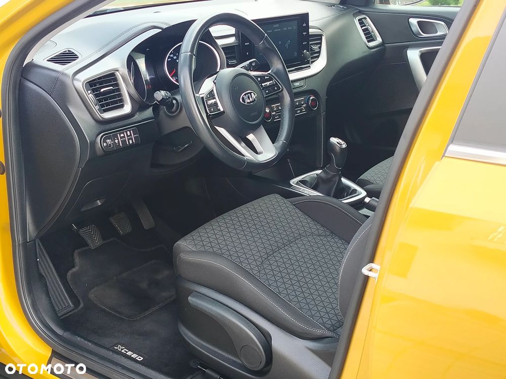 Kia XCeed 1.4 T-GDI M - 26