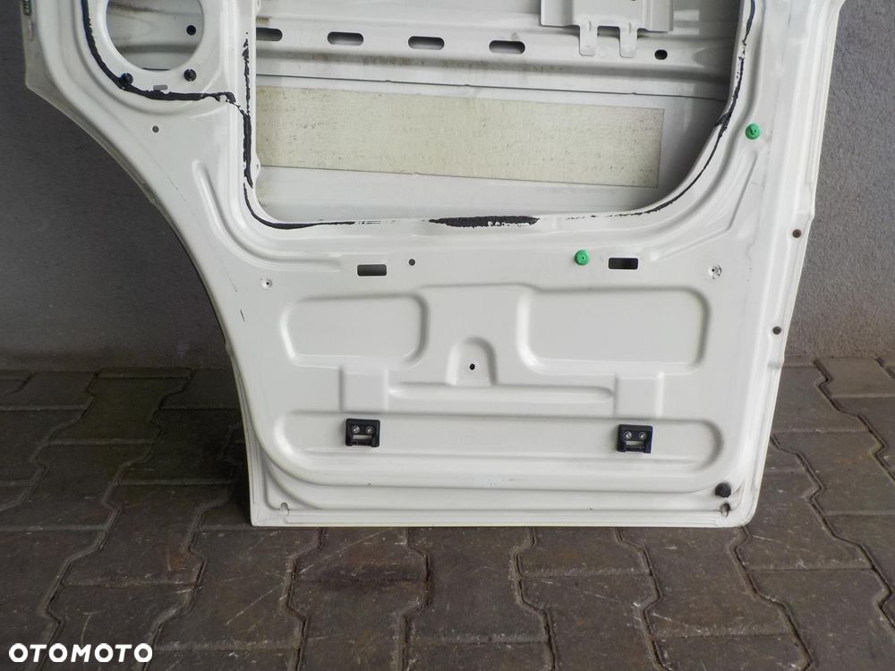 VW CRAFTER  SPRINTER 906 06- DRZWI PRAWE PRZÓD ZDROWE BIAŁE L902 - 7