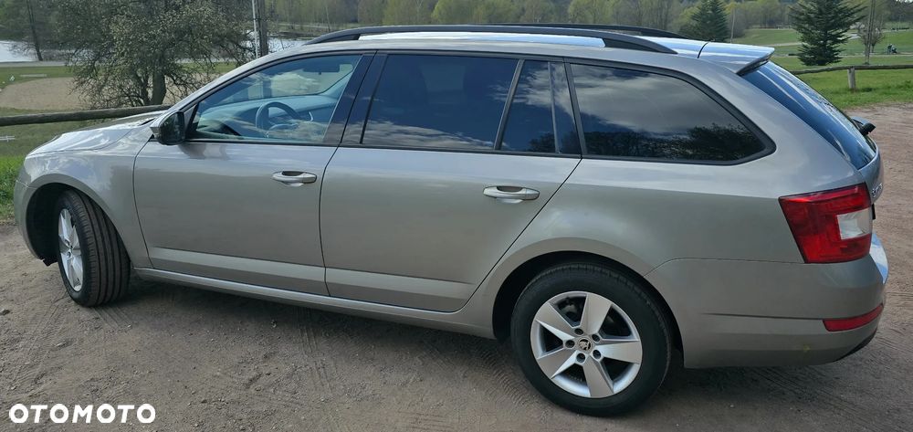 Skoda Octavia 1.4 TSI Ambition - 9