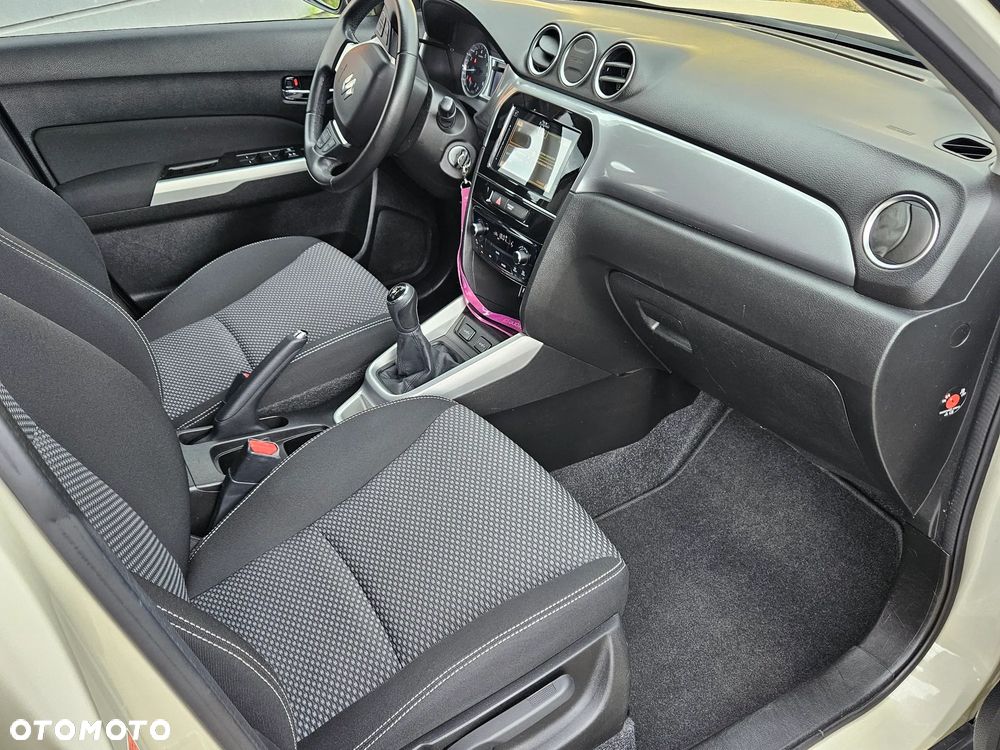 Suzuki Vitara 1.6 Elegance 2WD - 21