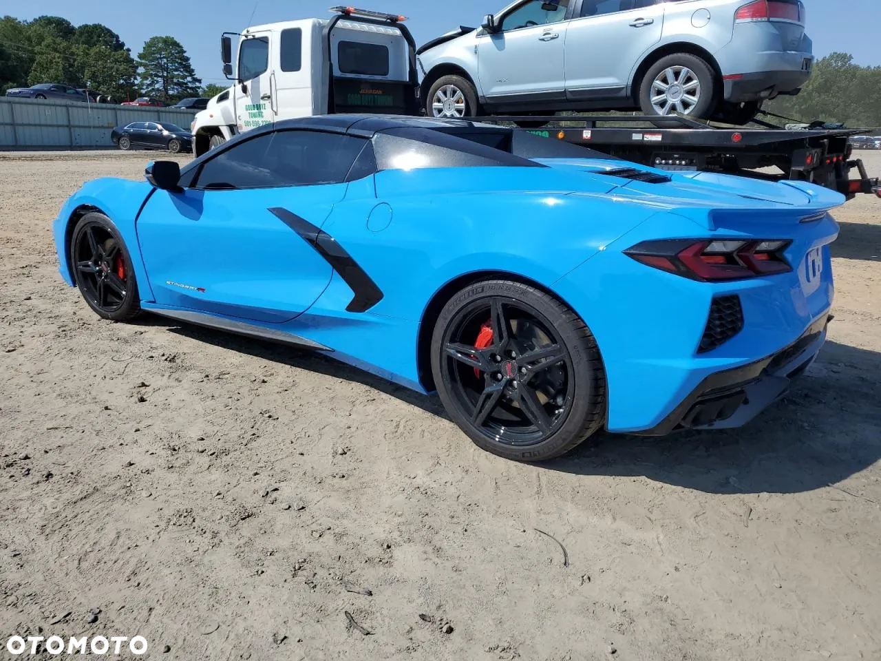 Chevrolet Corvette - 3