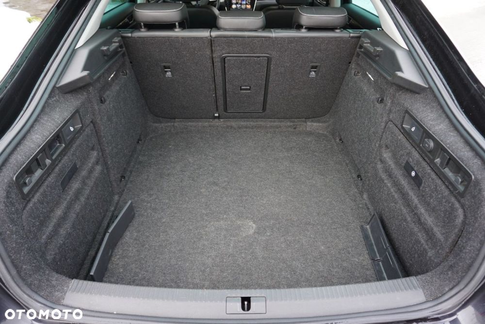 Skoda Superb 2.0 TSI 4x4 L&K DSG - 19