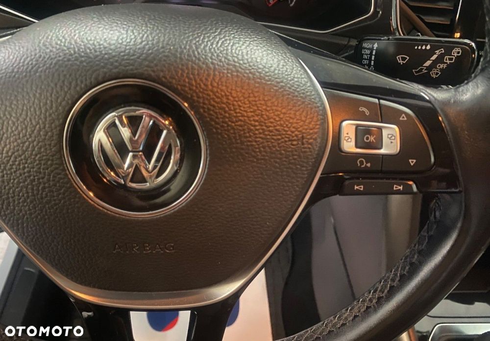 Volkswagen T-Roc - 20