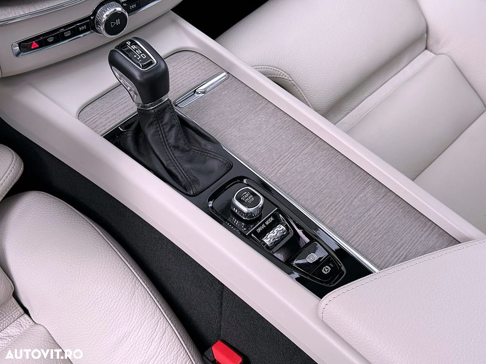 Volvo XC 60 D5 AWD Geartronic Inscription - 29