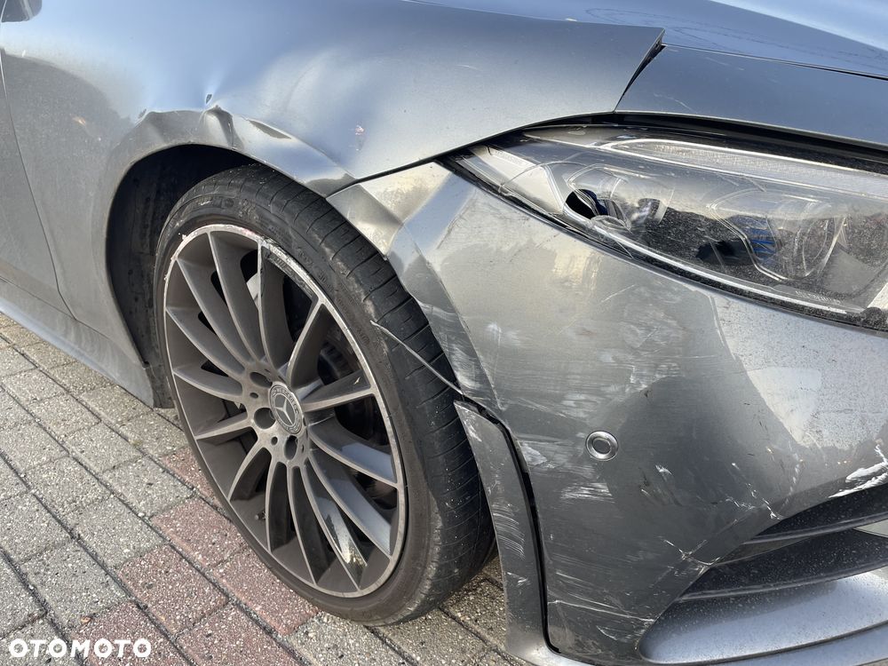 Mercedes-Benz CLS - 40