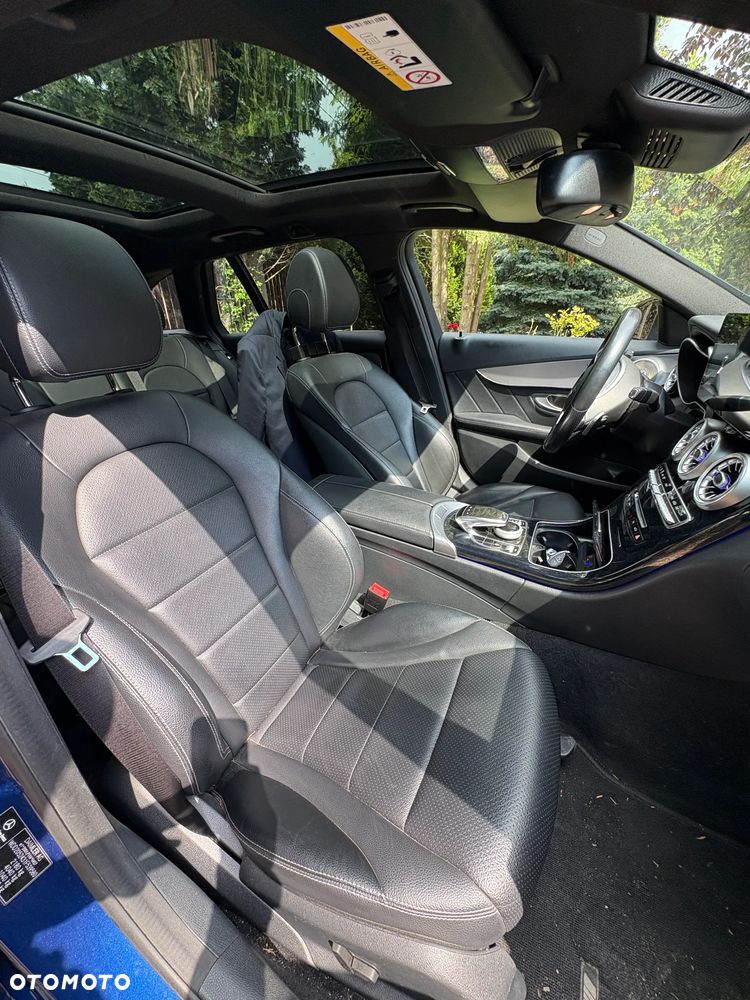 Mercedes-Benz Klasa C 200 4-Matic 9G-TRONIC - 31