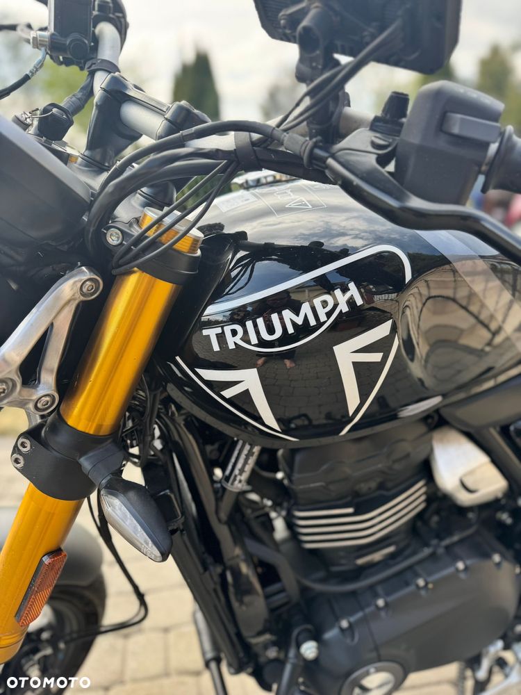 Triumph Inny - 1
