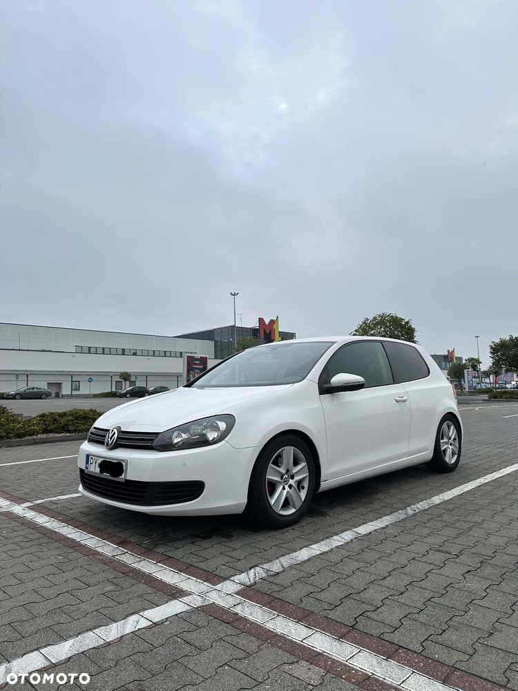 Volkswagen Golf 1.6 Comfortline - 1