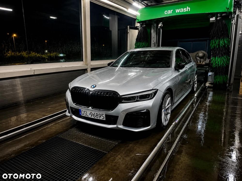 BMW Seria 7 - 1