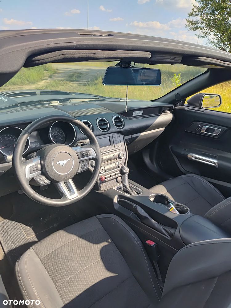 Ford Mustang 3.7 V6 - 10
