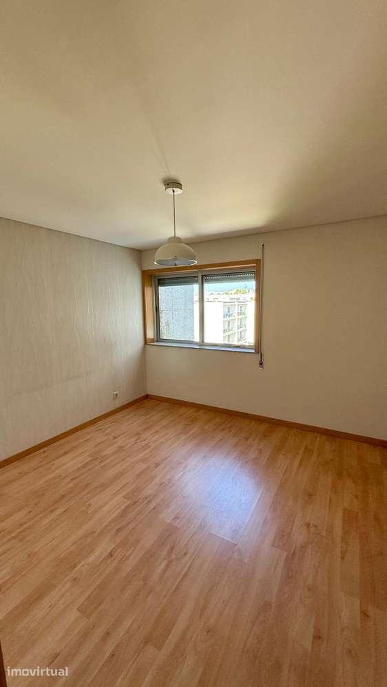 Apartamento T1+1 Junto á Darty - Gaia - Grande imagem: 2/12