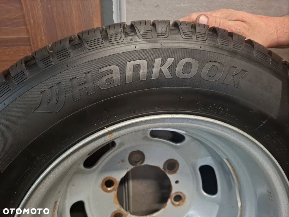 Koła 4x felgi z oponami Iveco Daily bliźniak 2016 rok opony Hankook zima 195/75/R16C bieżnik opon komplet po 5mm - 4