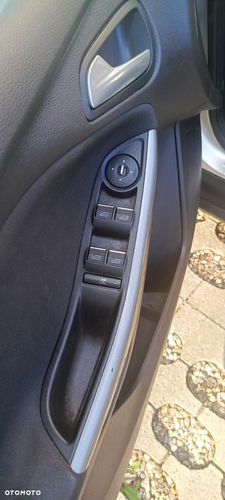 Ford Focus 1.6 TDCi Edition - 11