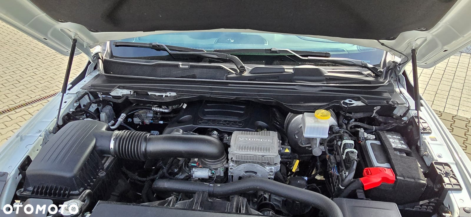 RAM 1500 Crew Cab Sport - 30