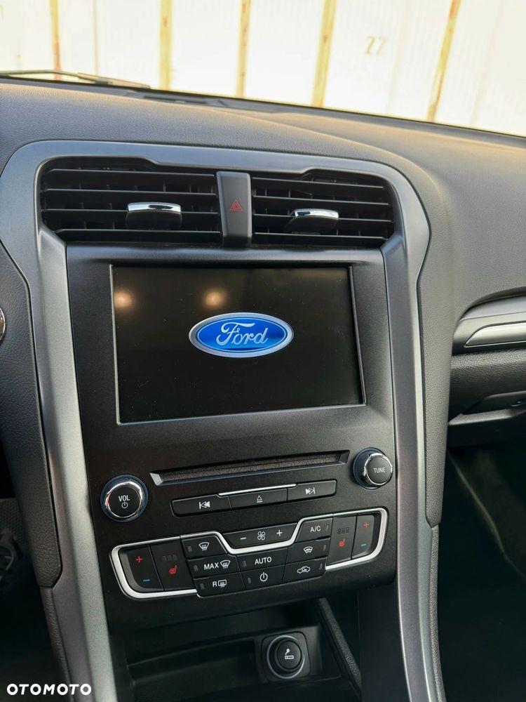 Ford Mondeo 2.0 TDCi Titanium - 28