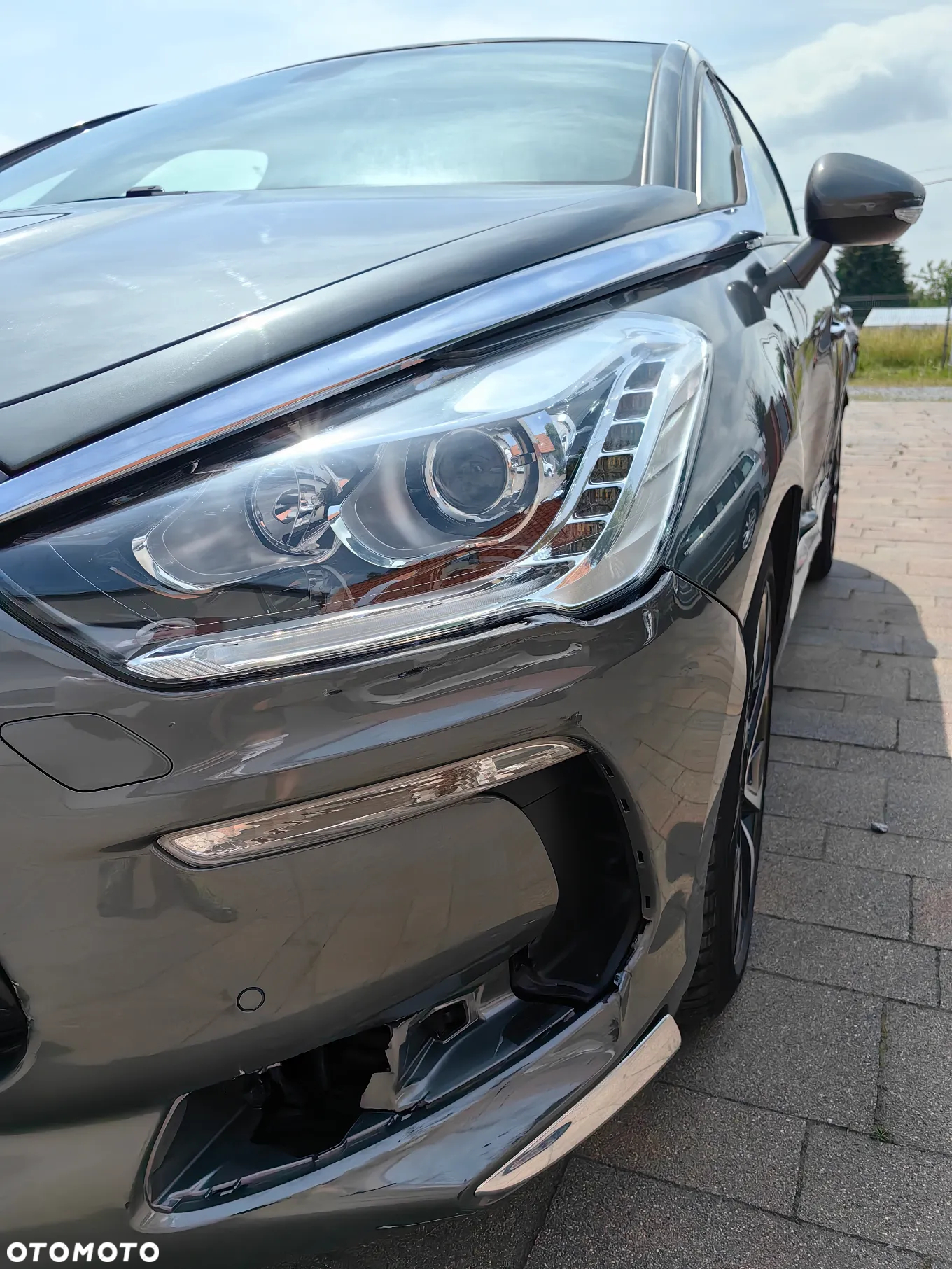 DS Automobiles DS 5 - 10