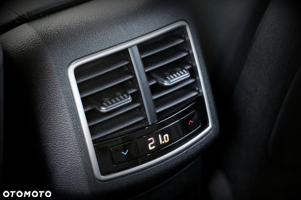 Kia Sportage 1.6 T-GDI AWD Paket GT-Line - 23