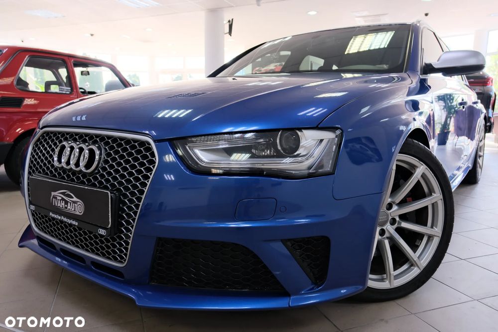 Audi RS4 Avant Standard - 21