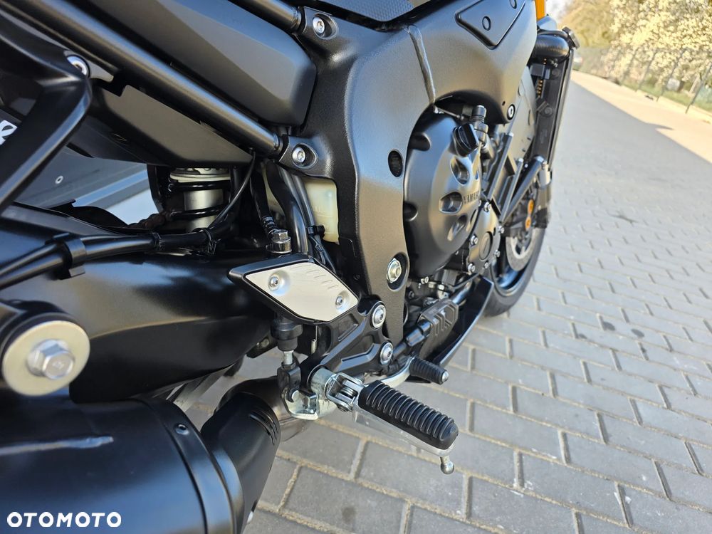 Yamaha FZ8 - 22