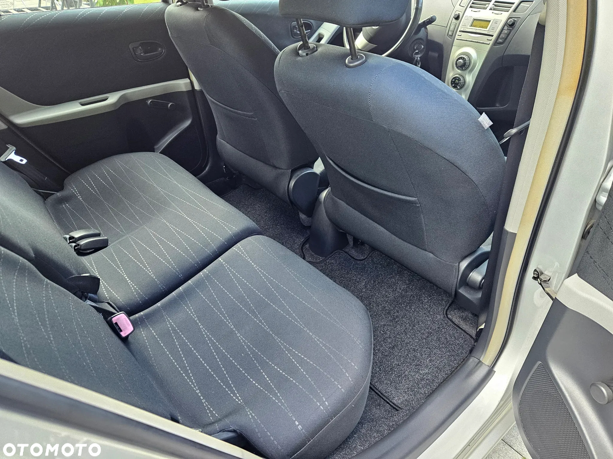 Toyota Yaris 1.3 Sol - 10