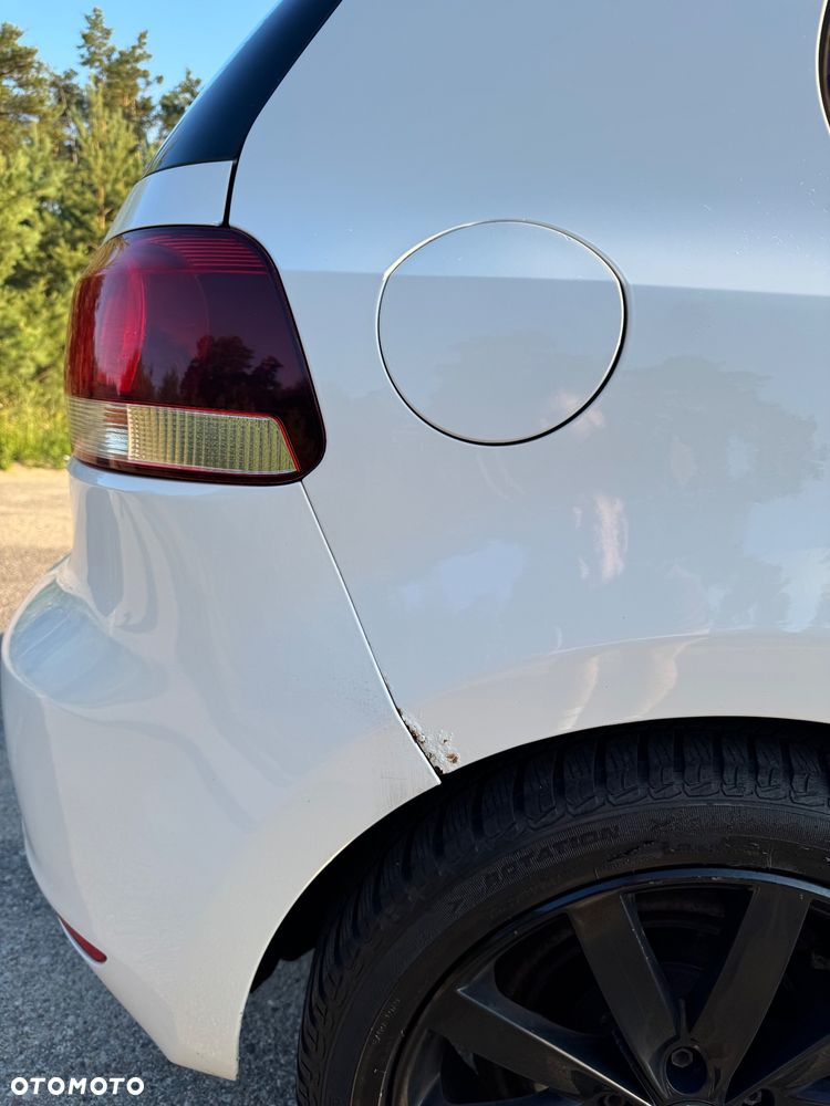 Volkswagen Golf 2.0 TDI Highline - 17