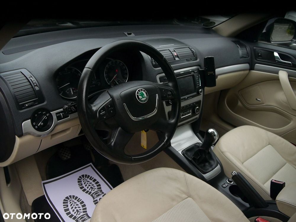 Skoda Octavia 1.8 TSI Laurin & Klement - 27