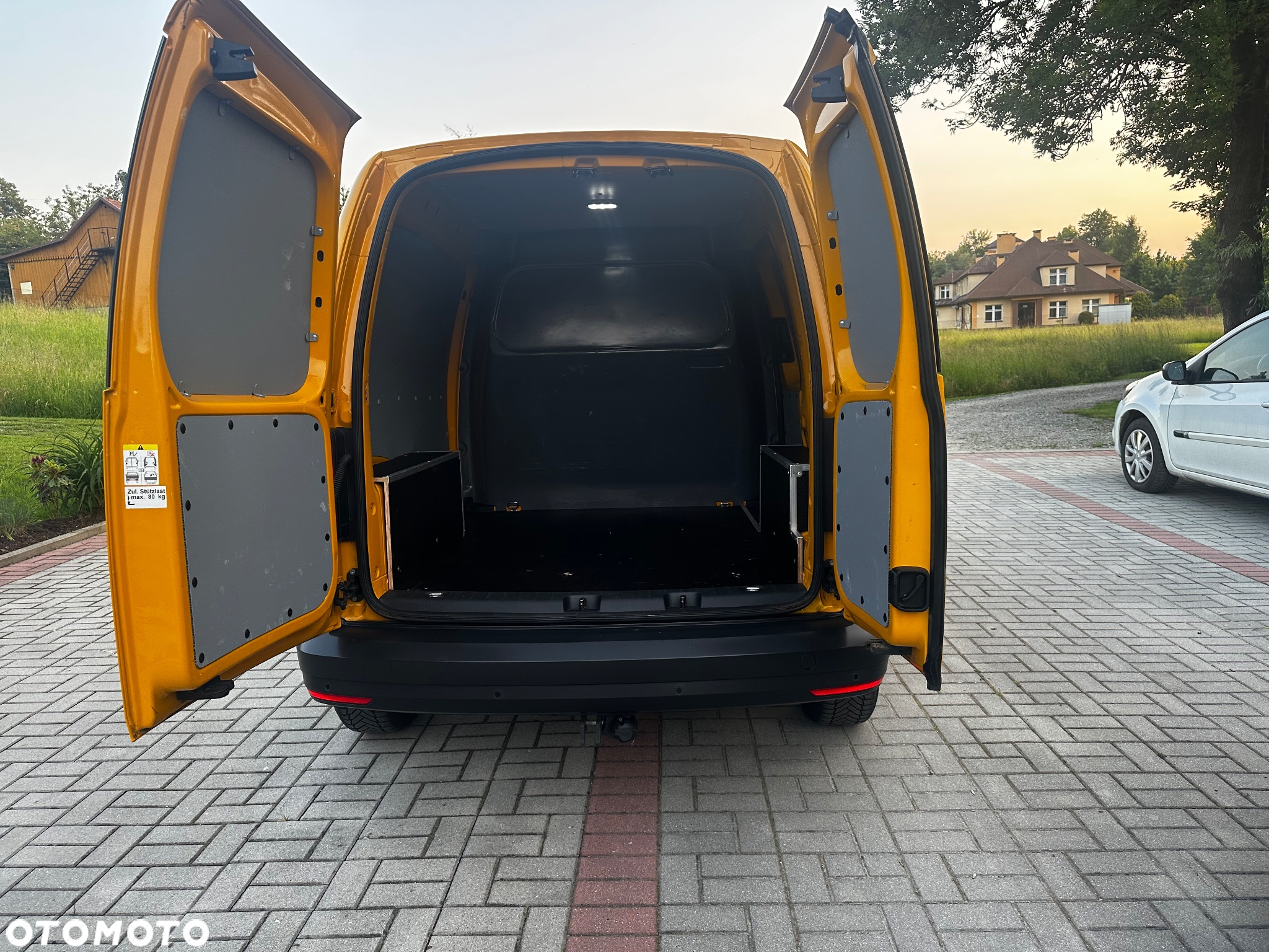 Volkswagen CADDY - 8