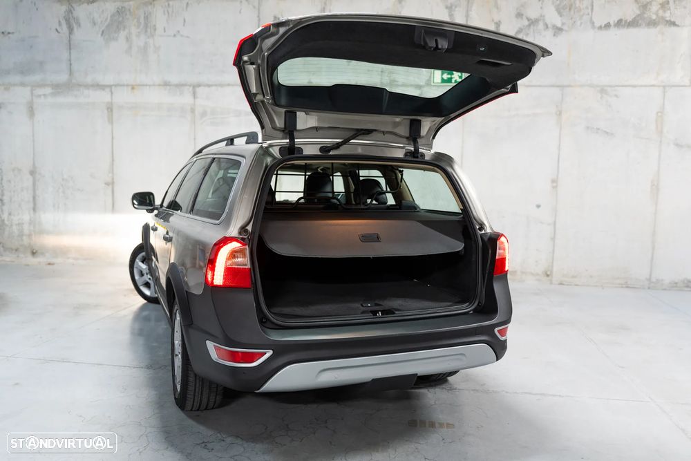 Volvo XC 70 D5 Summum Geartronic - 55
