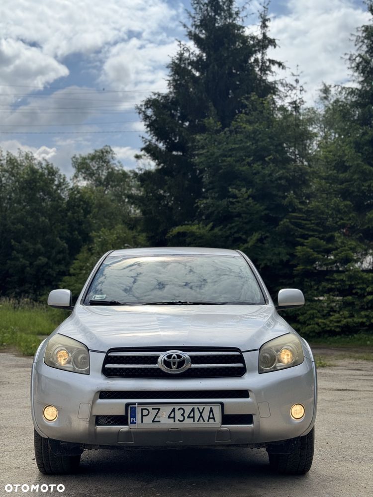 Toyota RAV4 - 3