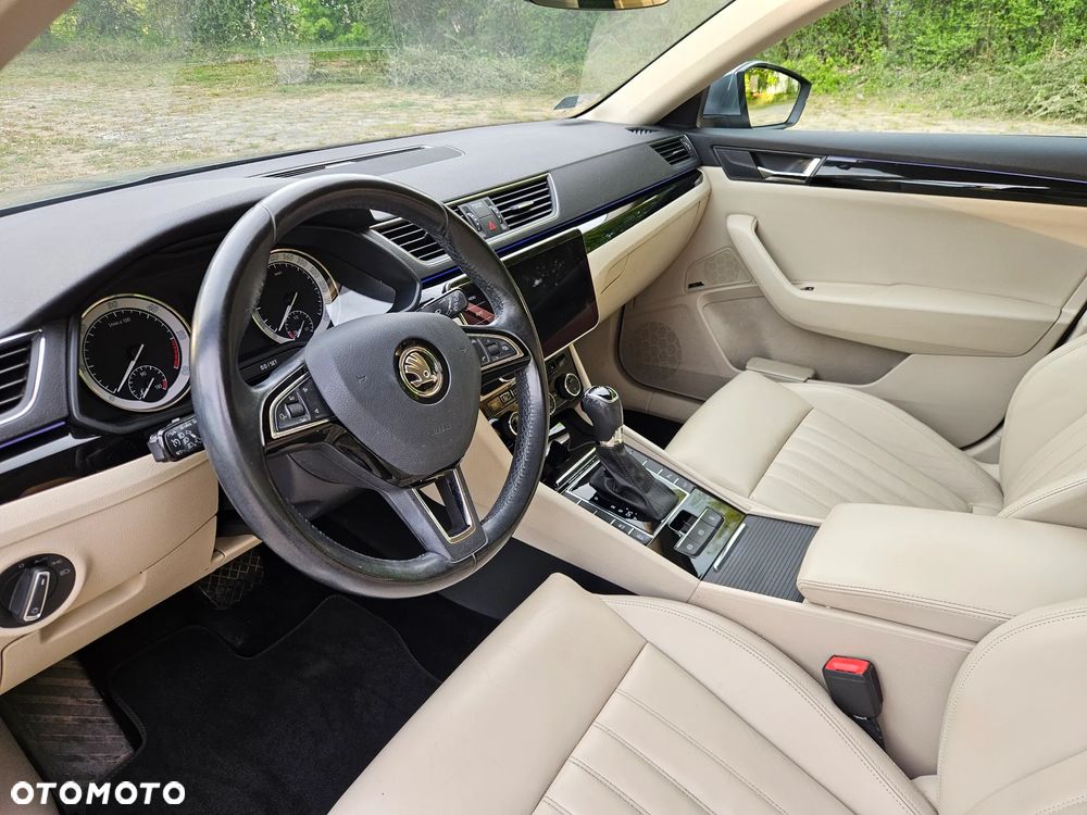 Skoda Superb 2.0 TDI L&K DSG7 - 11