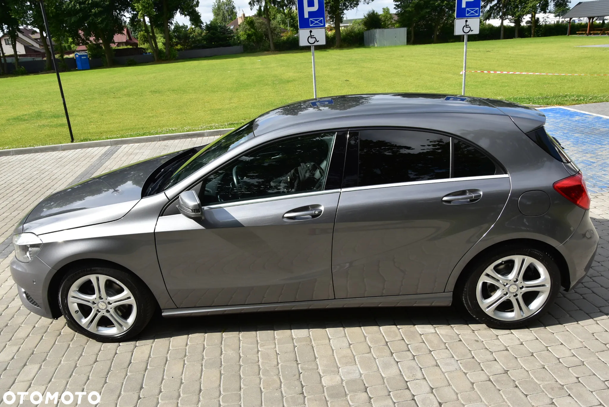 Mercedes-Benz Klasa A 200 (BlueEFFICIENCY) Urban - 38