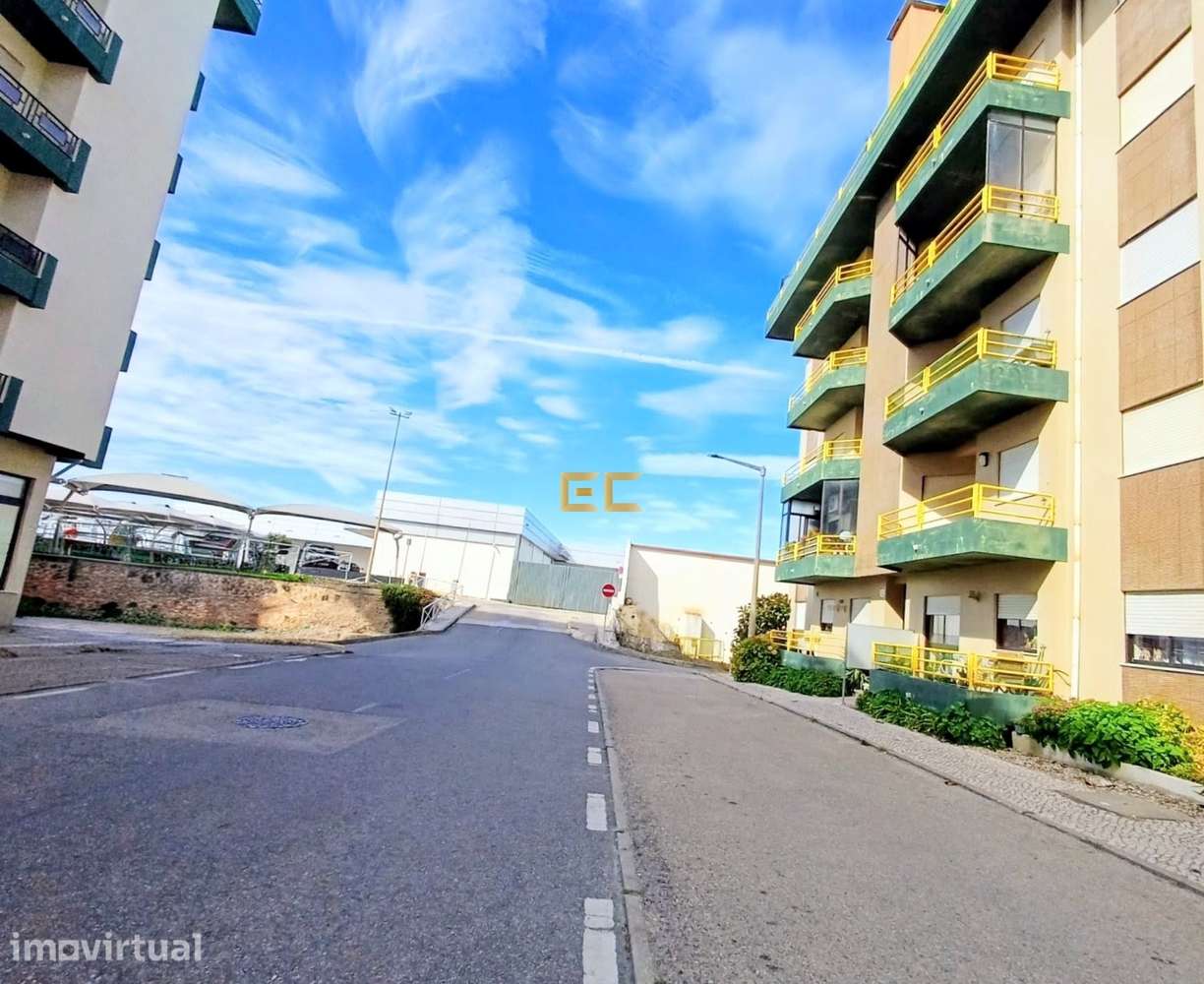 Apartamento T2, para venda, na Praia da Tamargueira- Figueira da Foz! - Grande imagem: 2/27