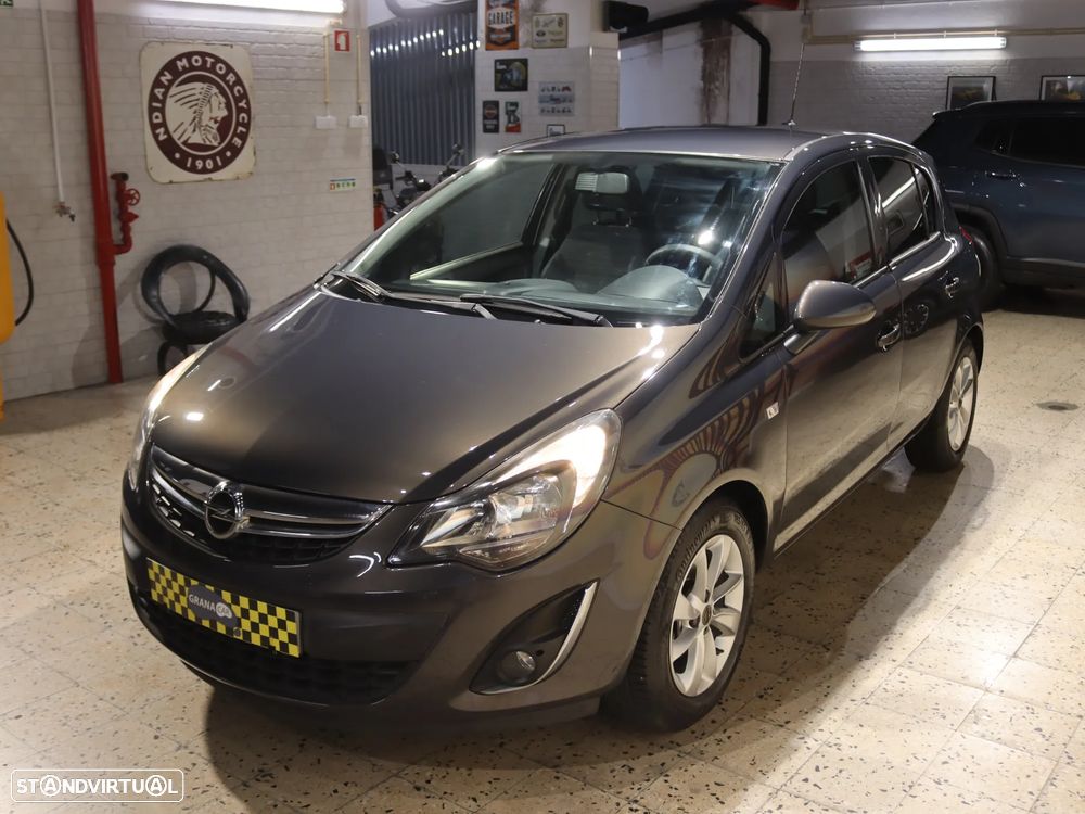 Opel Corsa 1.2 Cosmo - 29