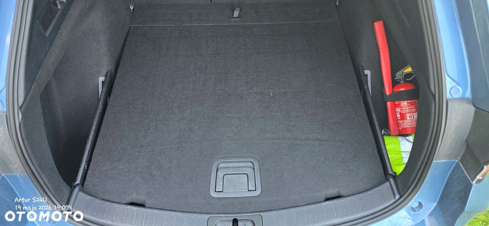 Toyota Corolla 1.8 Hybrid Comfort - 22