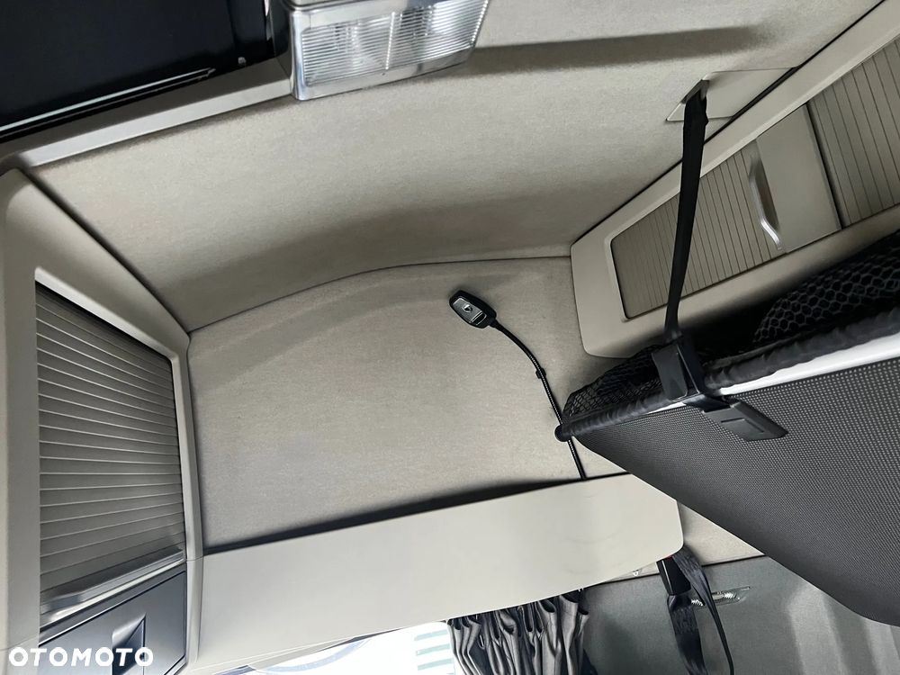 Volvo FH 500 FULL ADR - 13