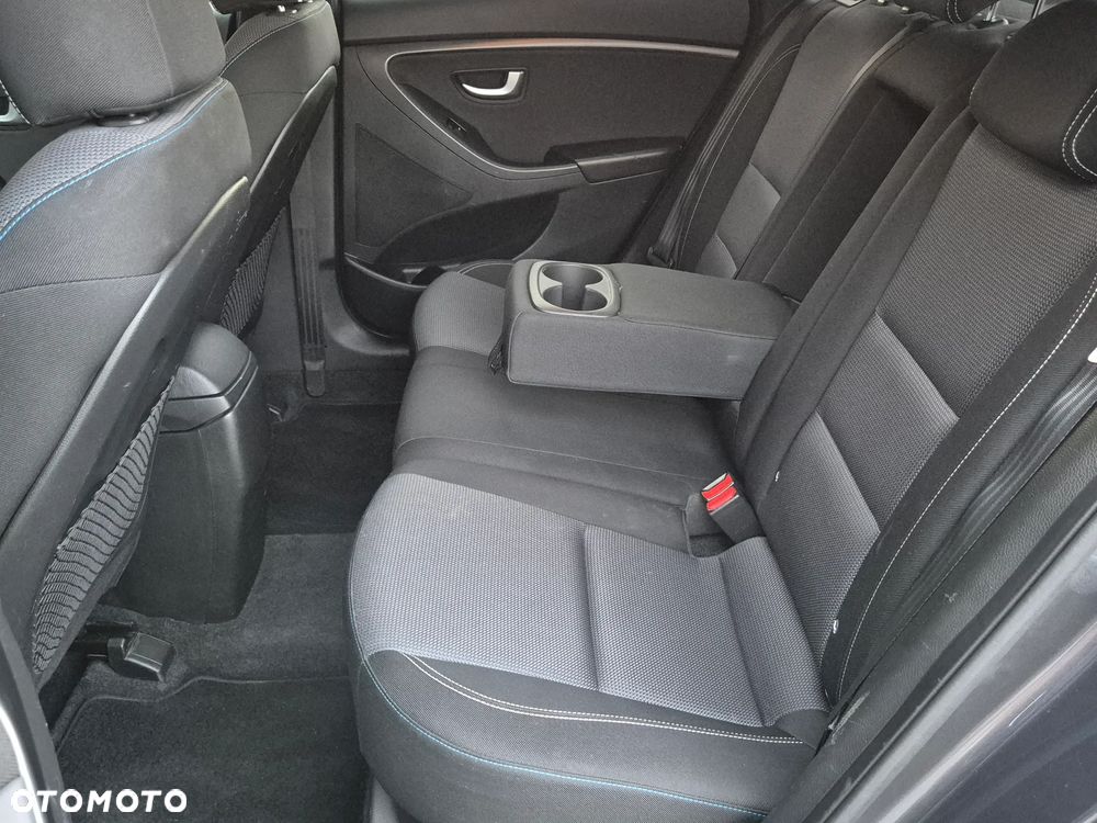 Hyundai i30 1.6 GDI Premium - 10