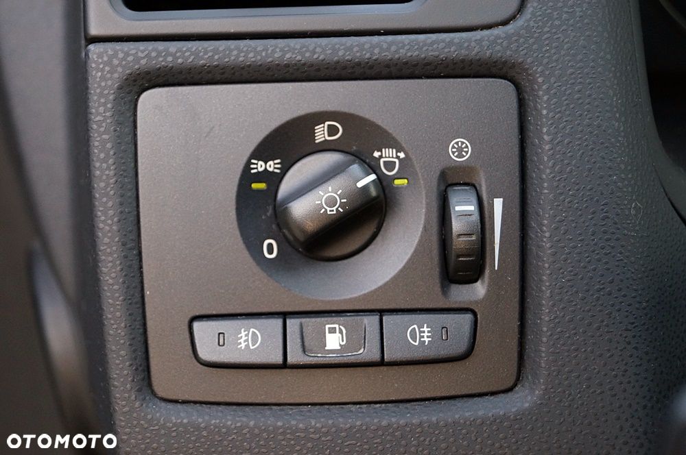 Volvo C30 D3 Summum - 34