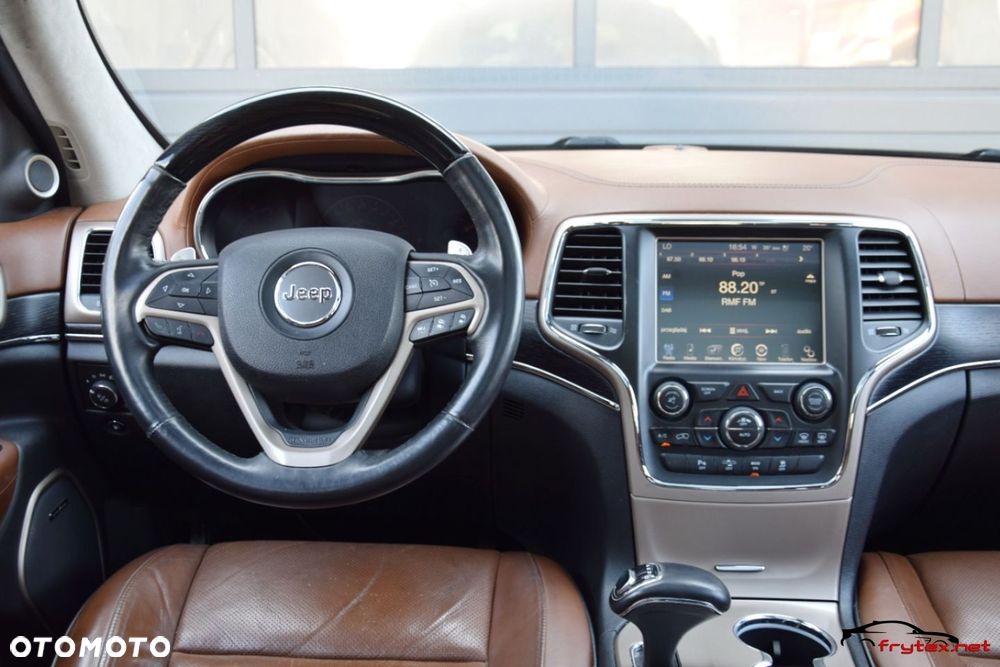 Jeep Grand Cherokee - 31