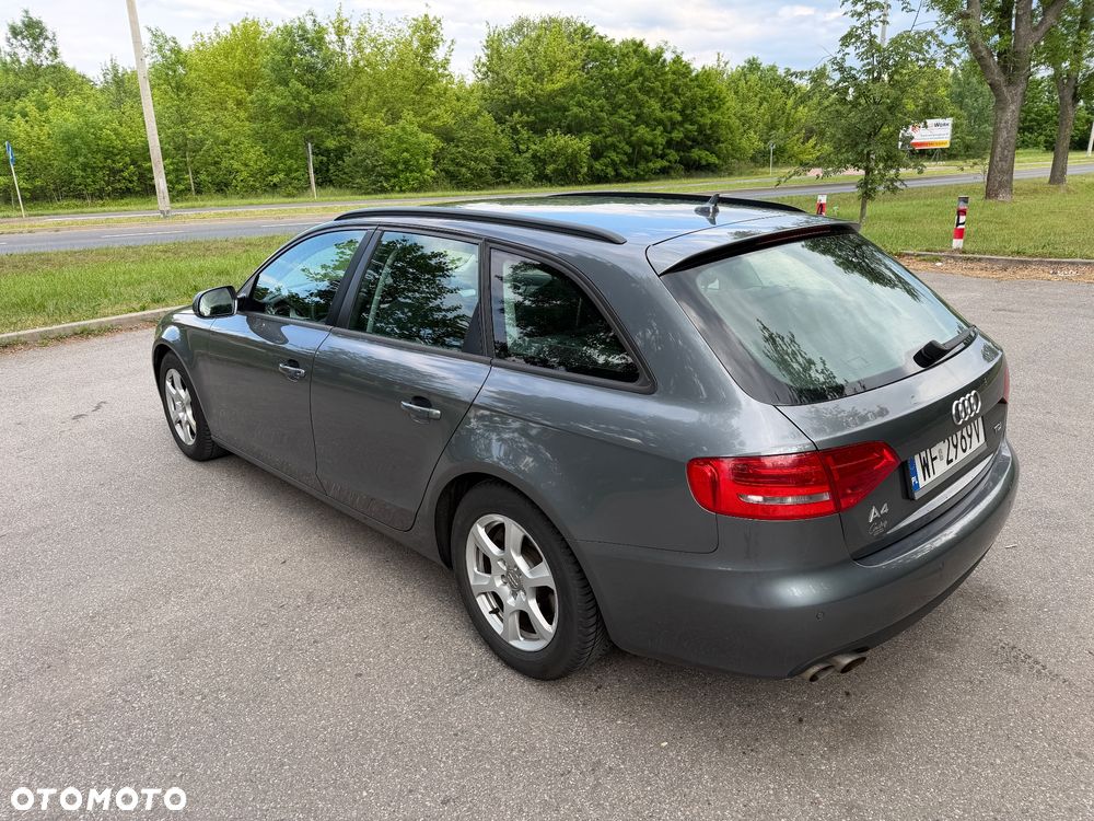 Audi A4 Avant - 4