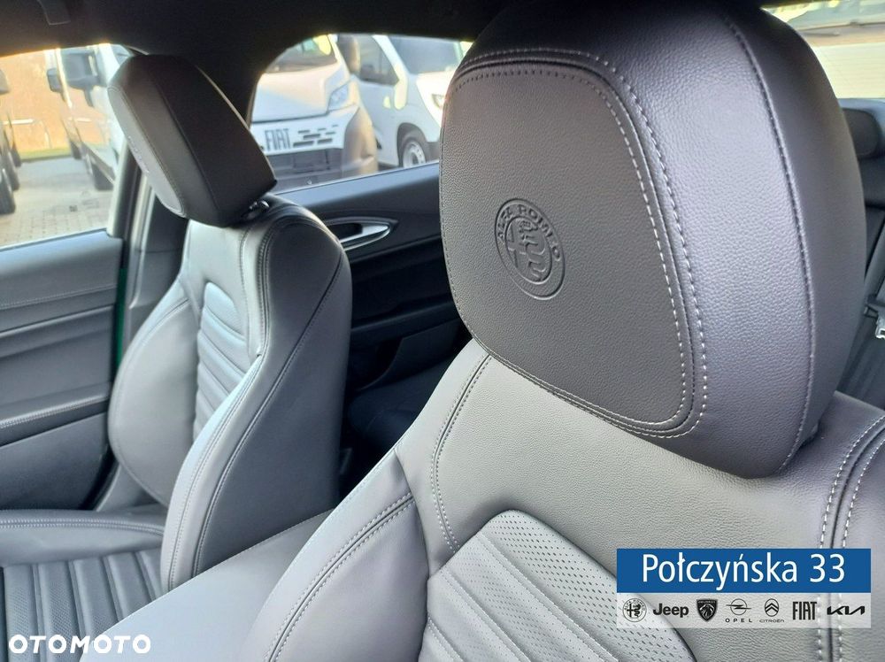 Alfa Romeo Giulia - 8