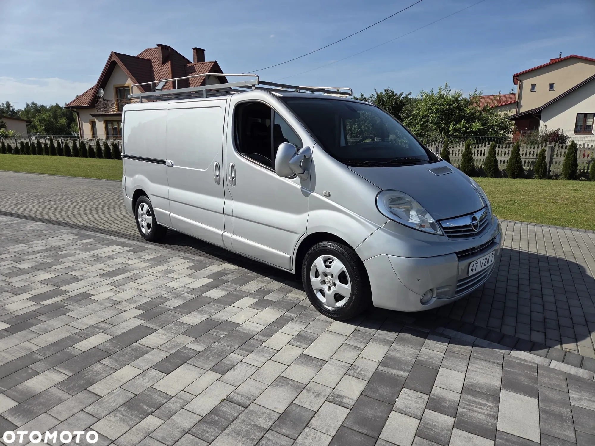 Opel VIVARO LONG FULL OPCJA KLIMA ORYGINAŁ LAKIER ZADBANY PO WYMIANACH - 3