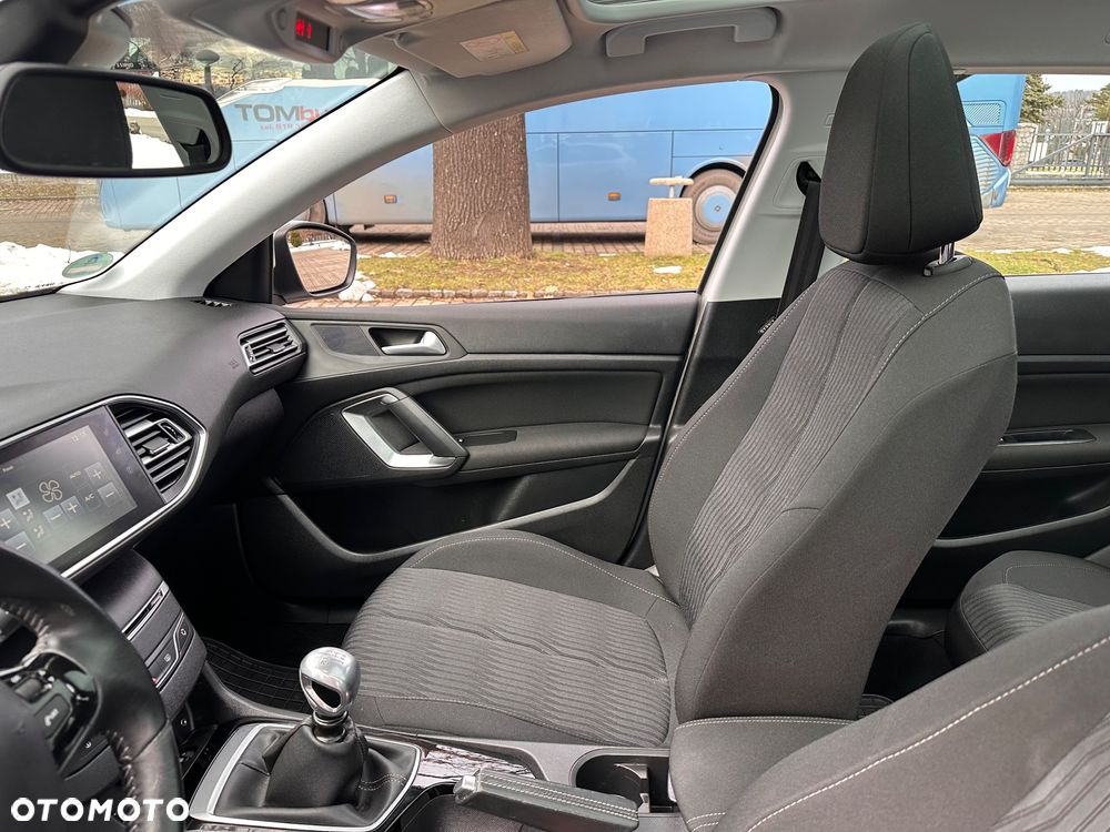 Peugeot 308 BlueHDi FAP 120 Stop&Start Active - 13