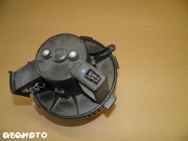 WENTYLATOR NAGRZEWNICY PEUGEOT 206 MAGNETI MARELLI - 4
