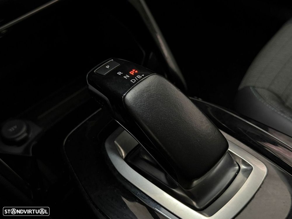 Peugeot e-2008 50 kWh Allure Pack - 25