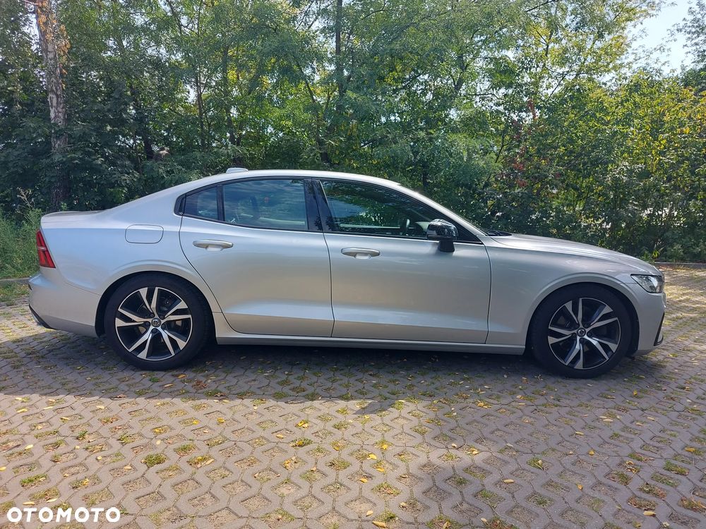 Volvo S60 T4 R-Design - 10