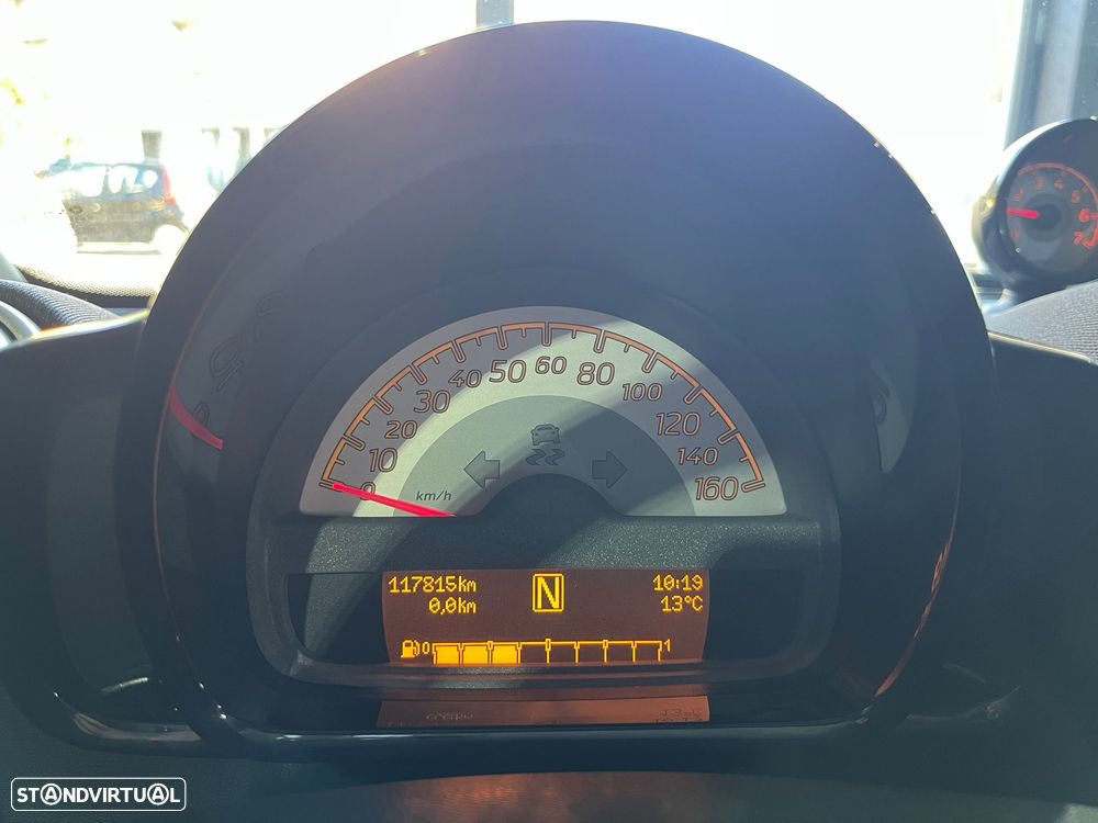 Smart ForTwo Coupé 1.0 mhd Pulse 71 Softouch - 23