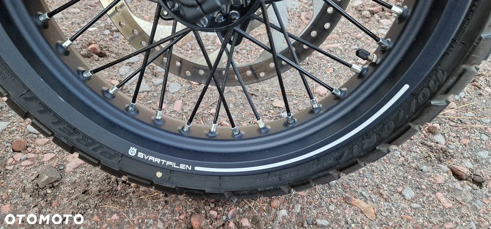 Husqvarna Svartpilen - 27