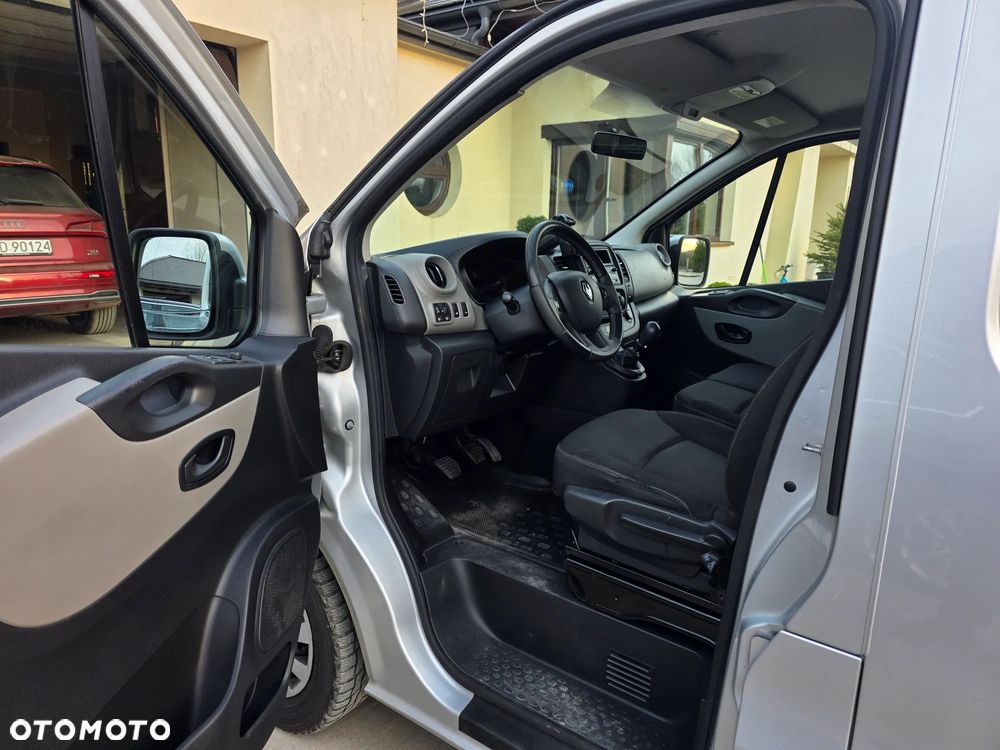 Renault Trafic 1.6 dCi - 9