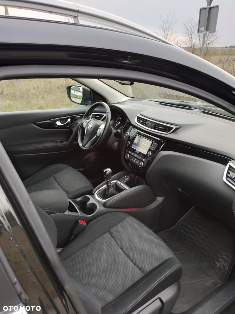 Nissan Qashqai - 2
