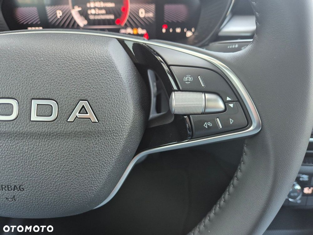 Skoda Fabia 1.0 TSI Drive DSG - 36